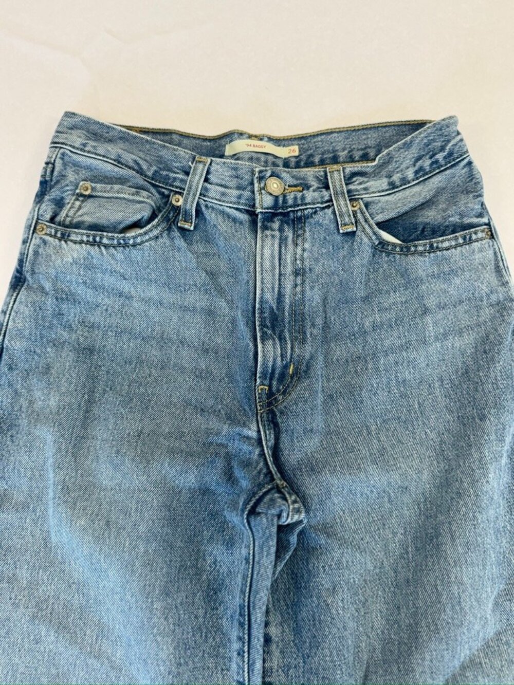 Levis's '94 Baggy Jeans Womens Medium Wash Size 26 - Picture 12 of 16